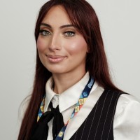 Yasmine Deba