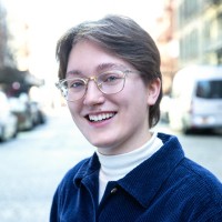 Laura Arens