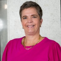 Tracy Koch, Cic, Cisr
