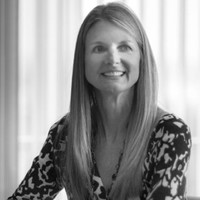 Julee Holland