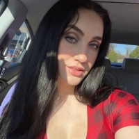 Caroline Holt