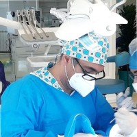 دکتر Roshan