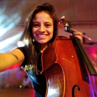 Thais Ferreira