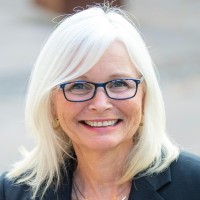Suzanne Alexander