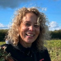 Claire Bradley Cmgr Fcmi
