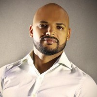 LUIS HENRIQUE ALVES Bacharel em Direito