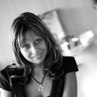Jacqueline Naujoks