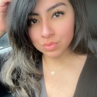 Nayeli R.