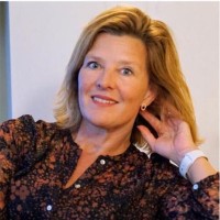 Anja Van Der Vliet