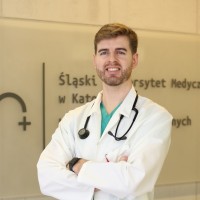 Dr Ronan Higgins