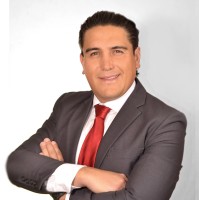 René Macías, MBA