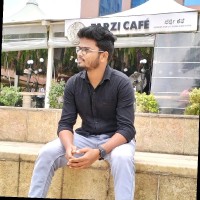 Naveenakumar V
