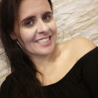 Flavia Assis