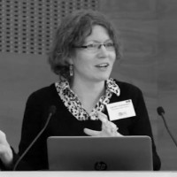 Professor Lee-Ann Sutherland