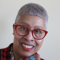 Linda M Chambers