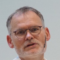 Dirk Ophoff