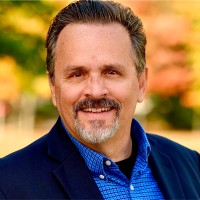 Robb W. Chauvin