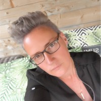 Tineke Oost