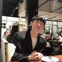 변대웅