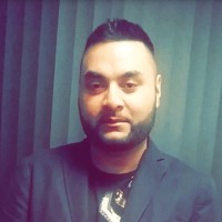Raz Khan