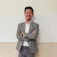 Thành Hưng (Henry), Lê