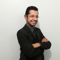 Adriano Pequeno