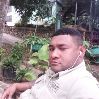 Simon Kivovia