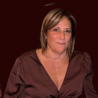 Linda Petrone