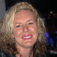 Sandra Van Moer