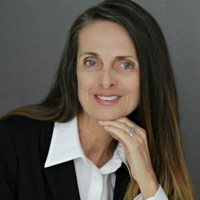 Angela Tomes