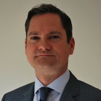 Simon Bach