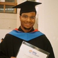 Ife Akinsanya