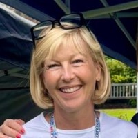 Lesley Jewell