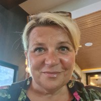 Lynda Astell