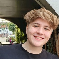 Tobias Mol
