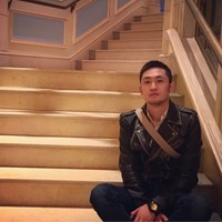 尤佳伟