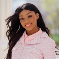 Evie Artis