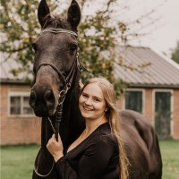 Eline Huizinga