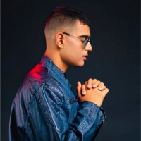 Vivan Lal