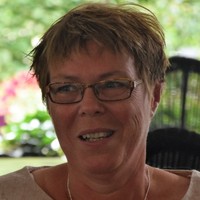 Yvonne Strating