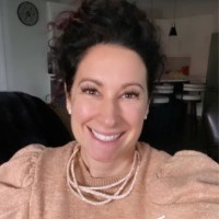 Claire Smith