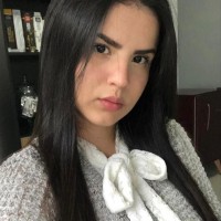 Thaís Case