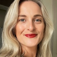 Laura Mowat
