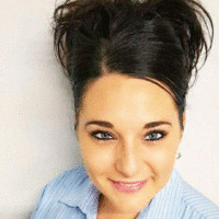 Natanya De Lange