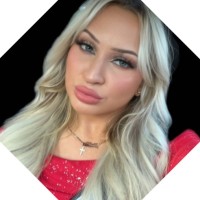 Gia B.