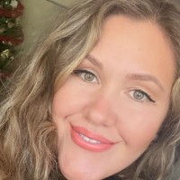 Lilyana Uzdenova Gomez