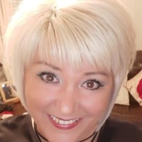 Ceri James-Curtis