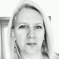 Julie Metcalfe