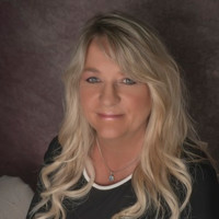 Jeanine Wood