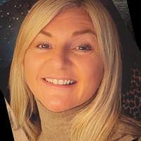 Lynne Johnstone
